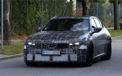 2028款宝马M3大改：轻混动力上线 手动变速箱成历史 ！