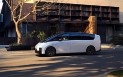 周鸿祎建议理想MEGA改成四座版 李想：所有的四座版车都不舒服 !