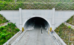 西康高铁全线隧道贯通：预计2026年通车 西安至安康1小时达 !
