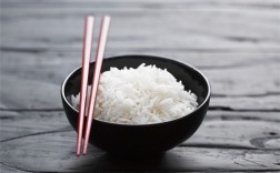 广东清远地震时男孩返回干饭 网友：慌张的爸淡定的妈和饥饿的他 ！