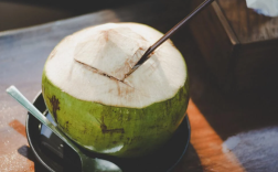 椰树集团要买50台机器人剥椰子 要求每小时剥360个 ！