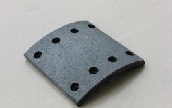 刹车片多少公里换（指导刹车片更换的合理公里数和时机） ！