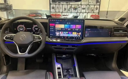三屏内饰上车！全新一代大众迈腾车内实拍曝光 ！