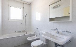 卫生间漏水修理方法（卫生间出现漏水的维修技巧） ！