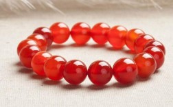 玛瑙与水晶的区分（对比玛瑙和水晶的特点和区别） ！