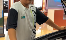 11岁男孩用口技精准还原汽车声浪：4缸到10缸发动机全都轻松拿捏 ！