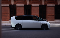 理想高管：此前交付的140万台理想汽车从未本身原因自燃 这次大意了 !