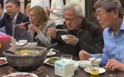 黄仁勋年内第四度造访中国台湾 打卡牛肉火锅店 边吃边卖萌 !