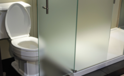 浴室玻璃隔断玻璃都是多厚?