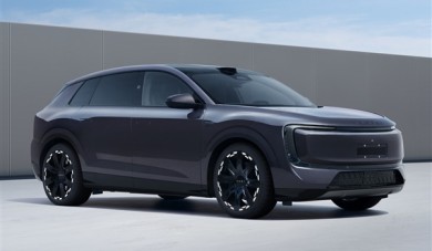 上汽奥迪首款量产SUV！AUDI E7X官图公布：和谐多了 !