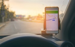 保险费吃掉网约车司机25%净收入 代表建议平台共担车险 ！