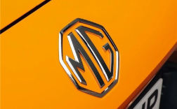 年销100万辆！MG名爵公布2024年计划：未来两年将推14款新车 ！
