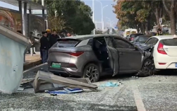 男子带病驾驶 剧烈咳嗽致误踩油门撞车：车辆几乎报废 !