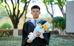 快递员儿子放弃北大报考西湖大学：想研究半导体 !